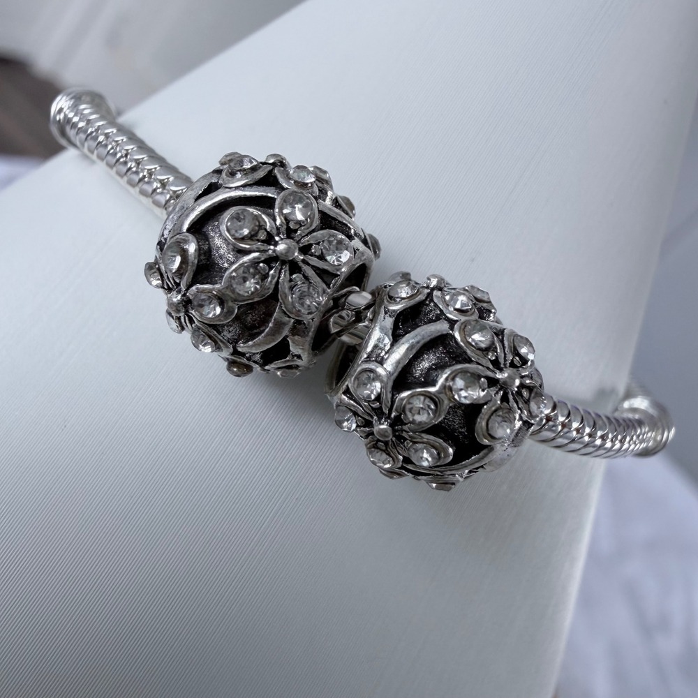 2 PCs Silver Bead Charm Fits Snake Chain Bracelet Floral Rhinestone Jewelry New - Picture 6 of 8